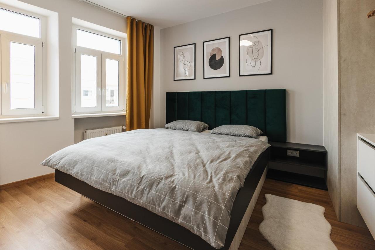 Apartment Friends Bratislava Downtown !!! מראה חיצוני תמונה